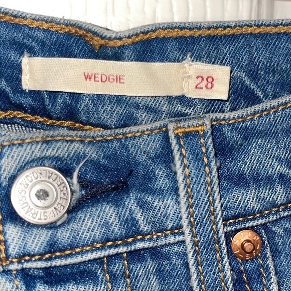 LEVI’S Wedgie High Rise Straight Leg Rigid Denim Jeans Premium Blue 28 - Picture 10 of 12